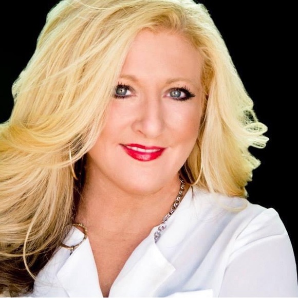 Meet your Posher, Trecia - Picture 1 of 1